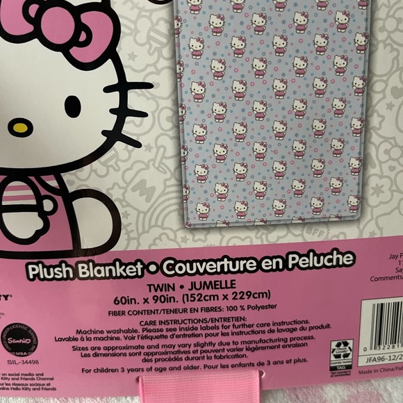 ‼️LAST ONE‼️ NEW 🔥 2024 Hello Kitty Spring / Floral TWIN Blanket - 60x90 VHTF - Picture 2 of 2